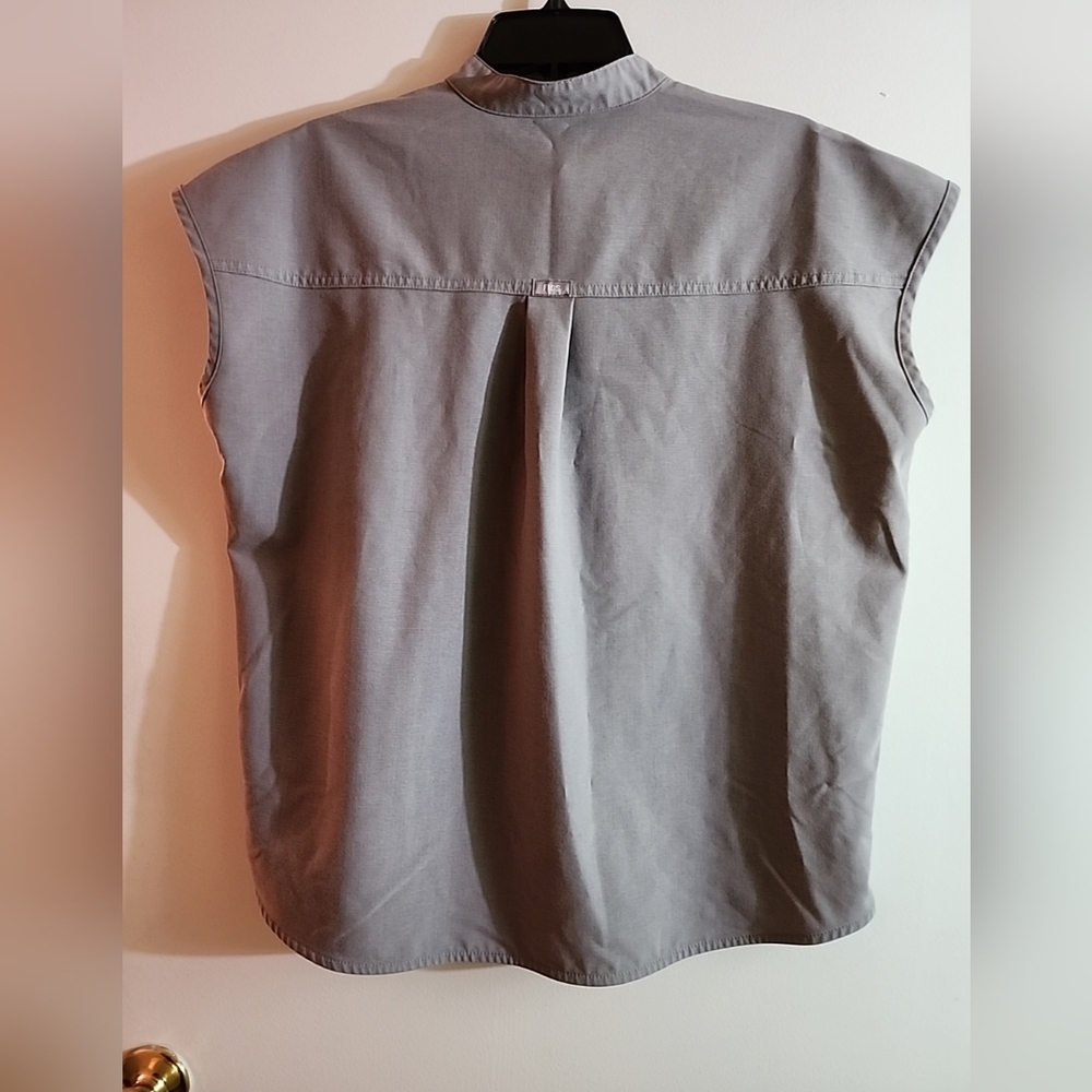 Figs Rafaela Oversized Dark Space Gray Scrub Top - Picture 4 of 6